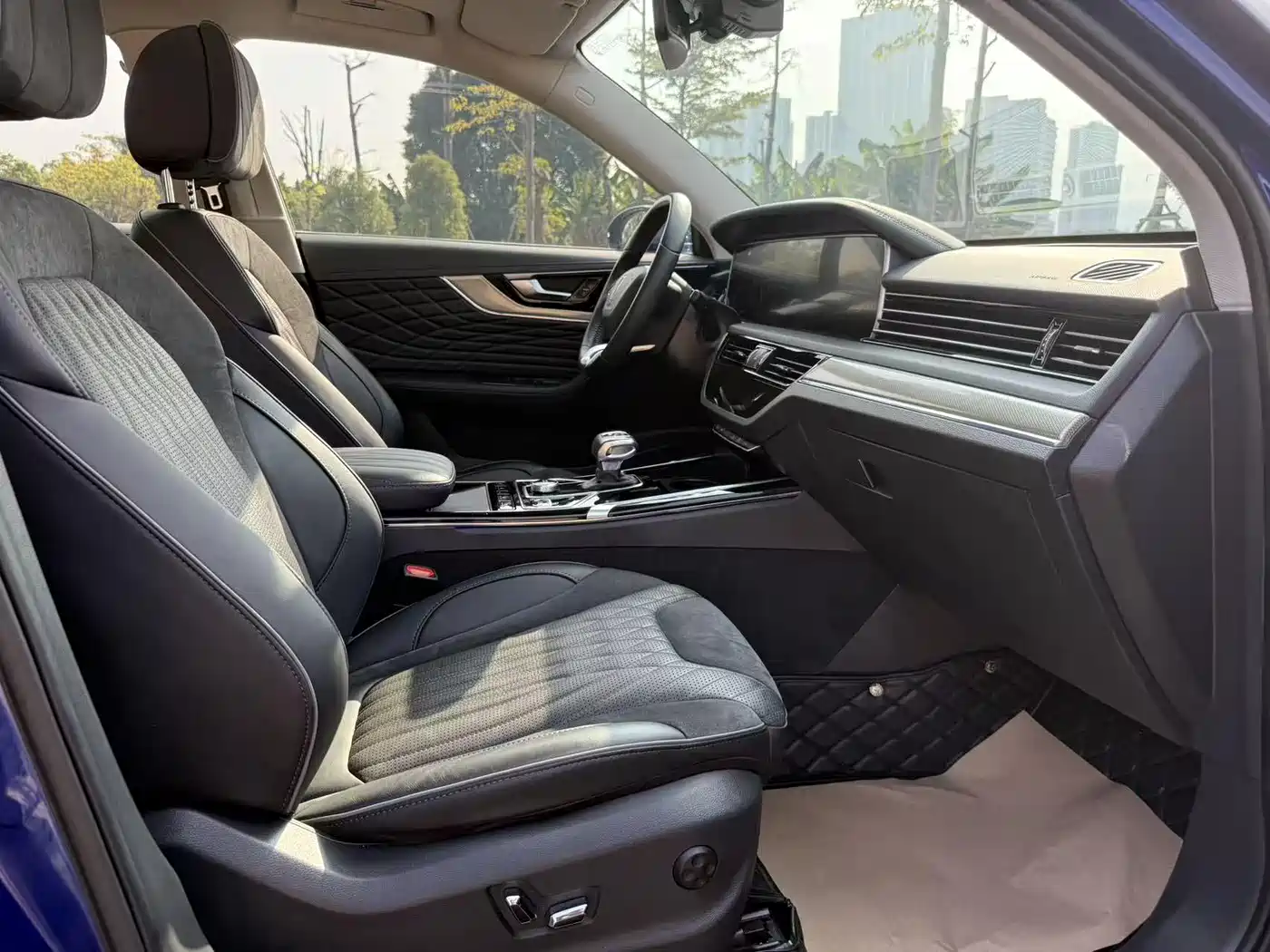 Hongqi HS5 2022 2.0T Smart Connect Premium Edition фото 9