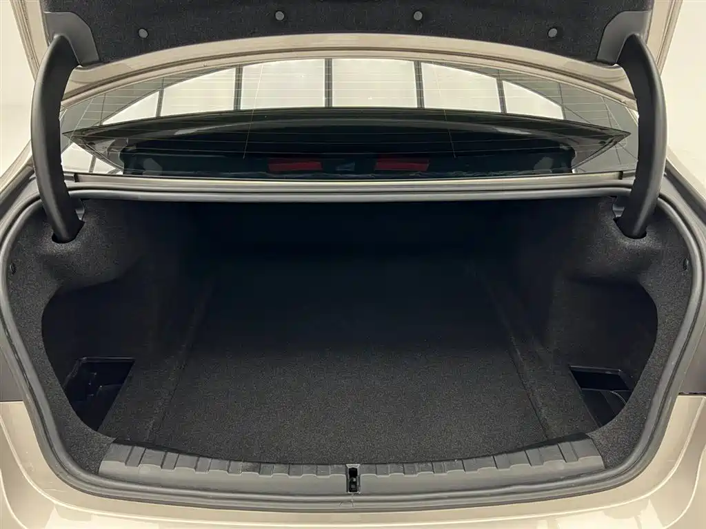 BMW 3 Series 2021 Facelift 320i Sport Package фото 13