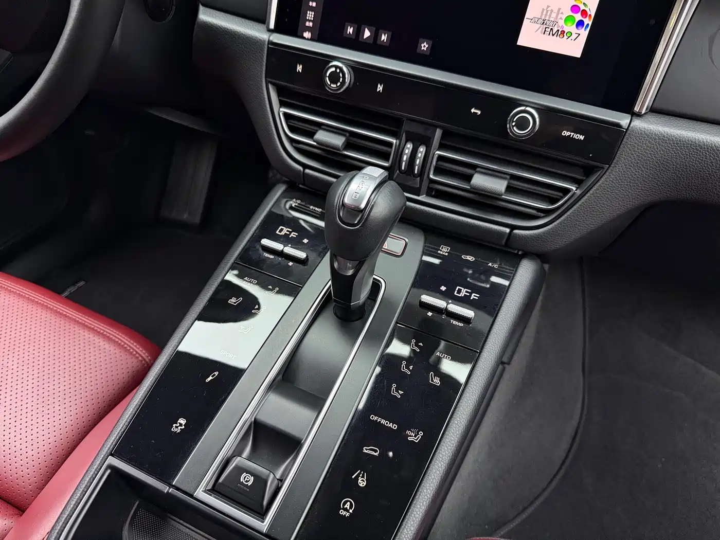 Porsche Macan 2023 Macan 2.0T фото 10
