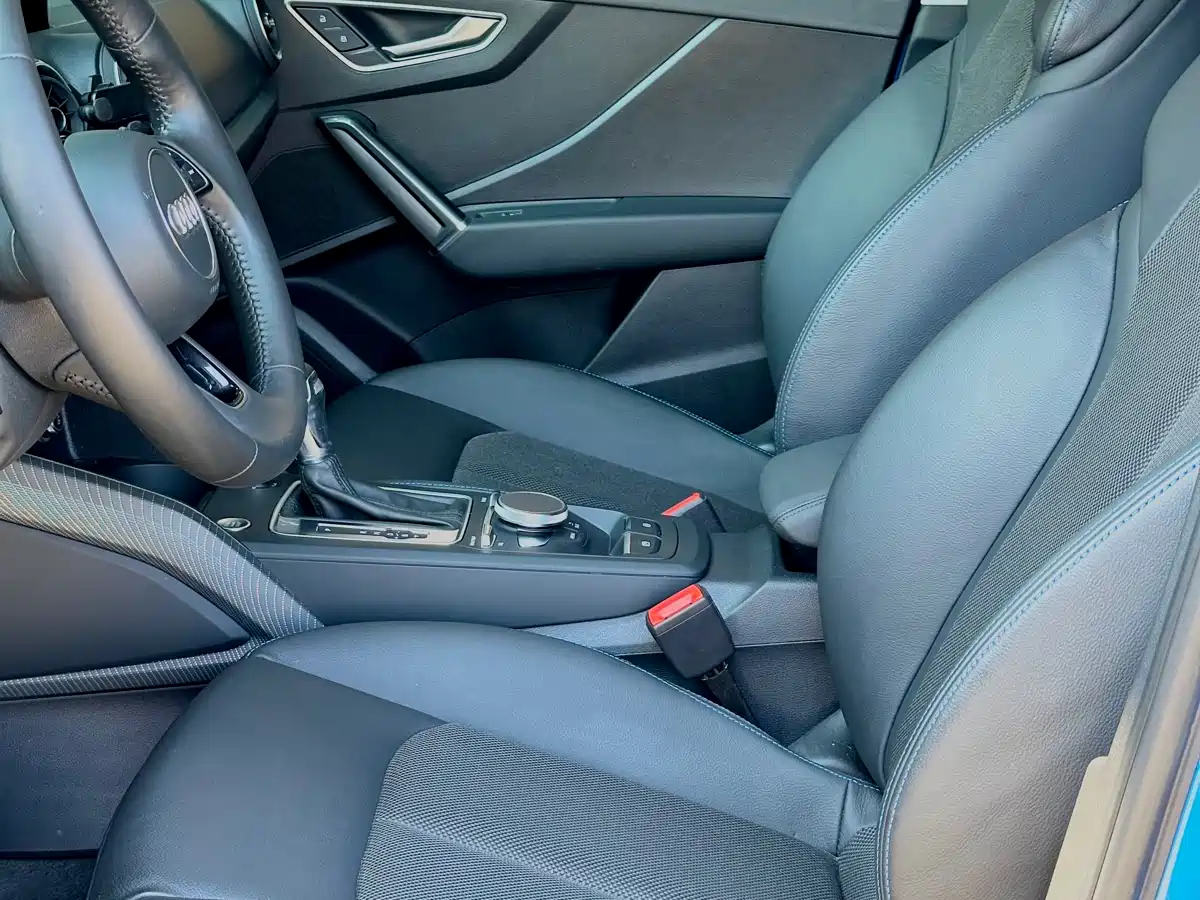 Audi Q2L e-tron 2019 Q2L e-tron Pure Electric Smart Cool Edition фото 11
