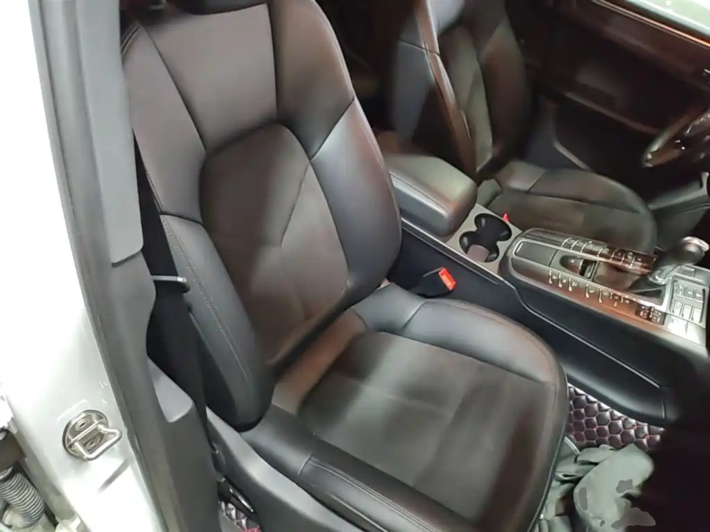 Porsche Macan 2017 Macan 2.0T фото 25