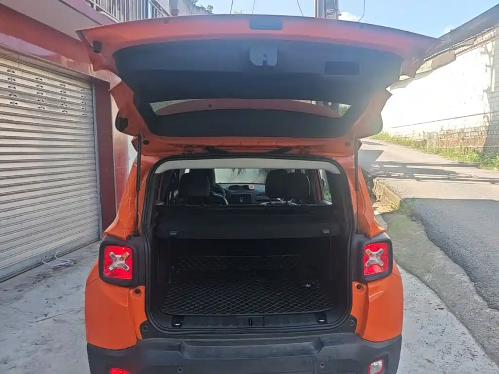 Jeep Renegade 2020 2019 220T Automatic Premium
