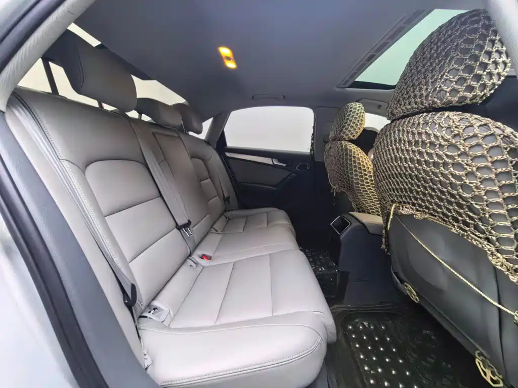 Фото 9 - Audi A4L