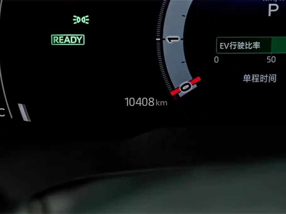 Toyota Camry 2026 Hybrid 2.0HSE Sport Lite Edition фото 10