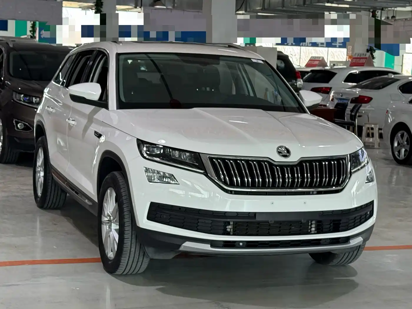 Škoda Kodiaq 2019 Facelift TSI330 5-Seater 2WD Luxury Premium Edition China V фото 3