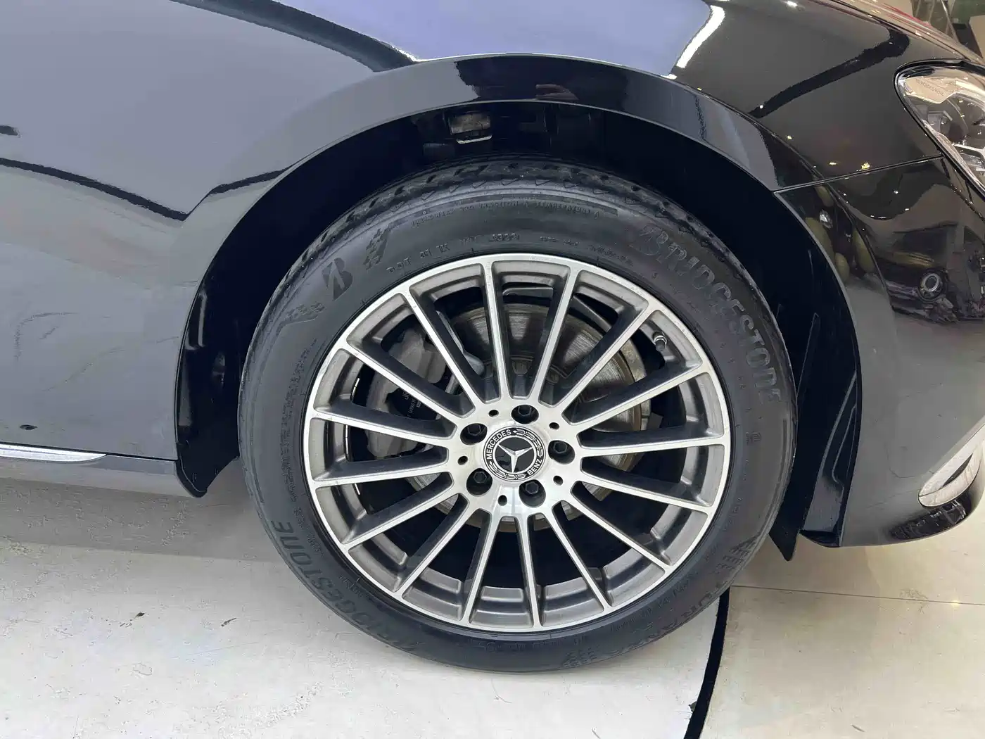 Mercedes-Benz E-Class 2023 E 260 L фото 18