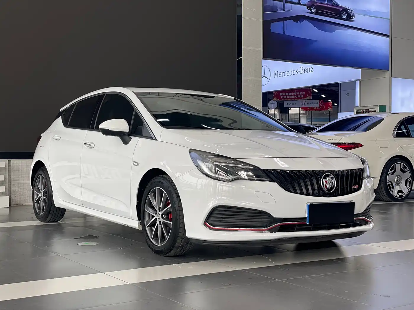 Buick Verano 2016 Hatchback GS 20T DCT Passion Sport фото 11