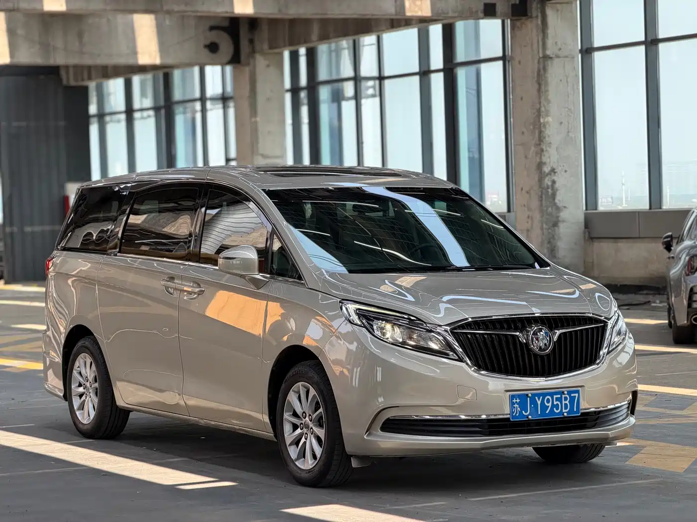 Buick GL8 2017 ES 28T Comfort Type China V фото 3