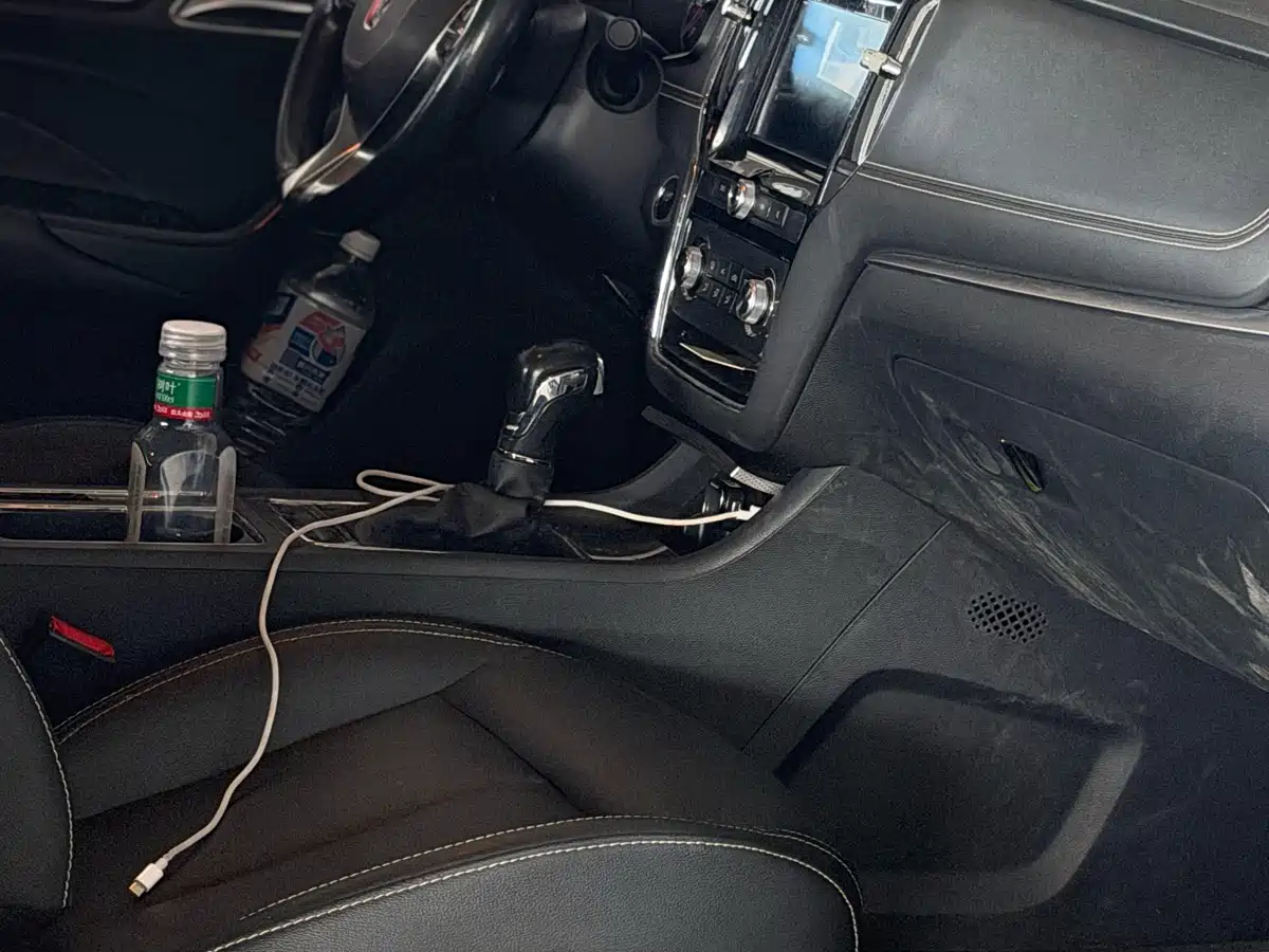 Roewe i6 2018 2017 20T Auto Flagship Edition