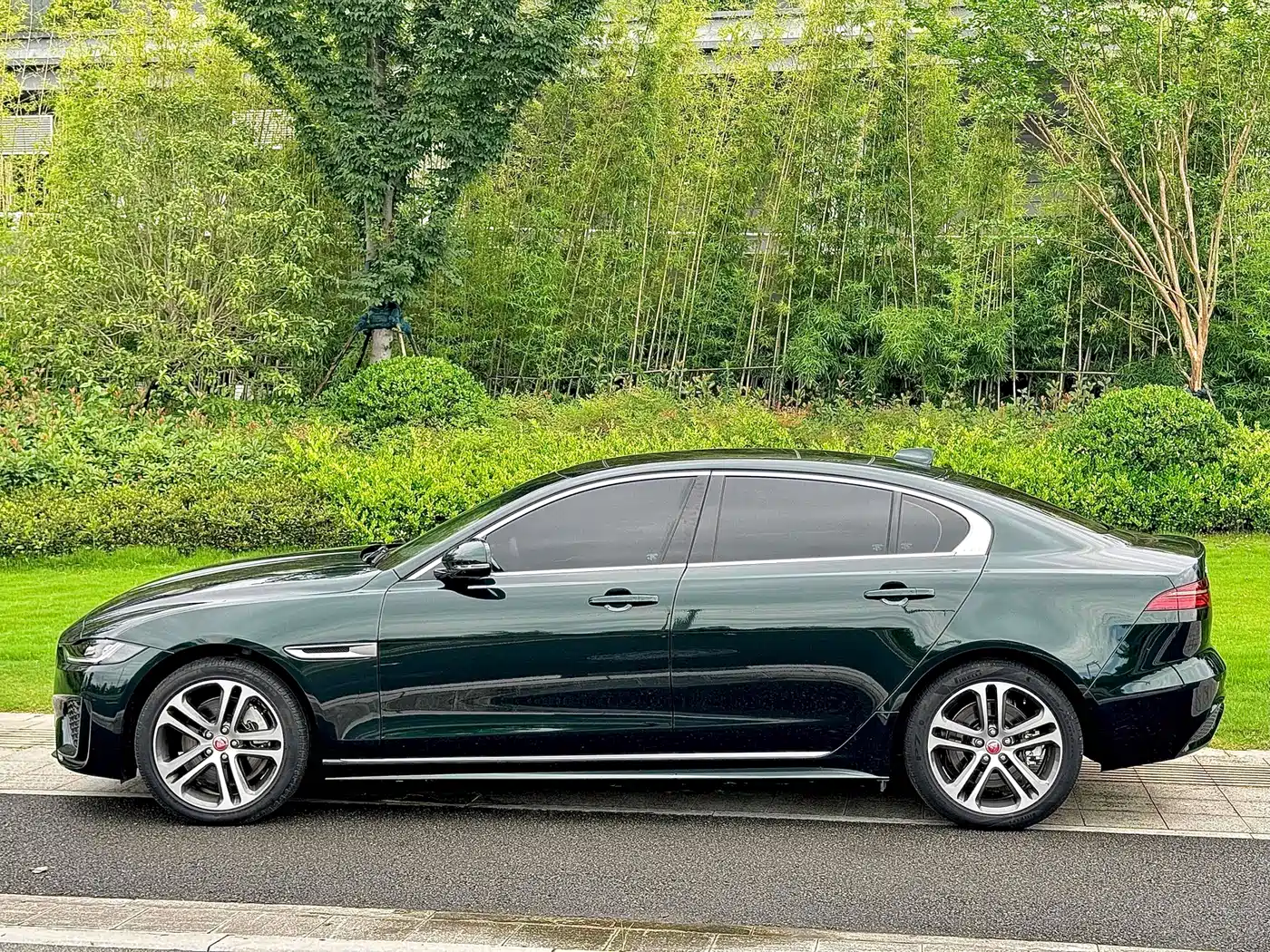 Jaguar XEL 2023 2.0T 250PS R-DYNAMIC S Progressive Sport фото 11