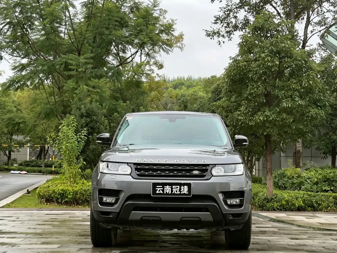 Land Rover Range Rover Sport 2016 Model 3.0 SC V6 HSE DYNAMIC фото 2