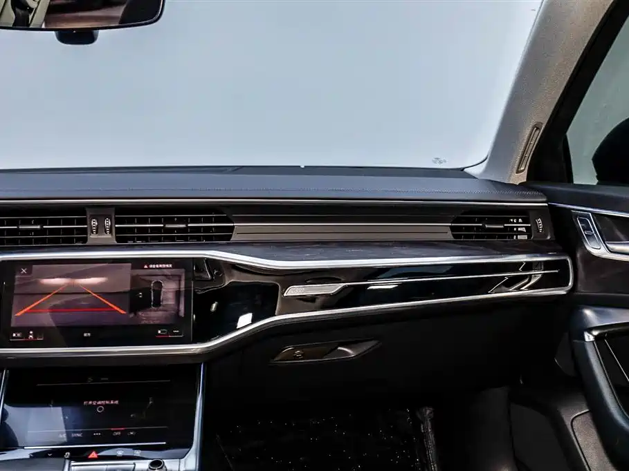Audi A6L 2023 45 TFSI Premium Selection Elegance фото 23