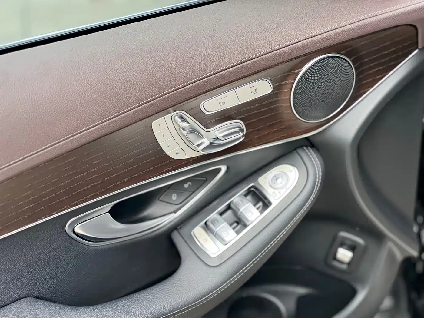 Mercedes-Benz GLC 2021 GLC 260 L 4MATIC Luxury фото 39