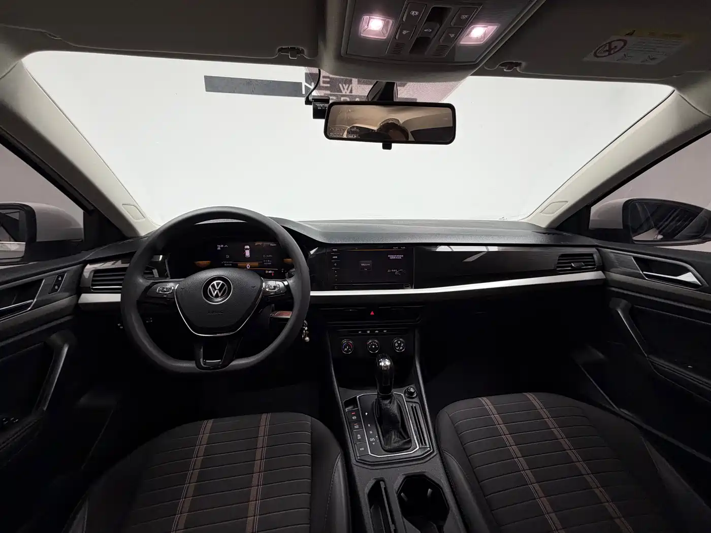 Volkswagen Lavida 2022 280TSI DSG Comfort Edition фото 12