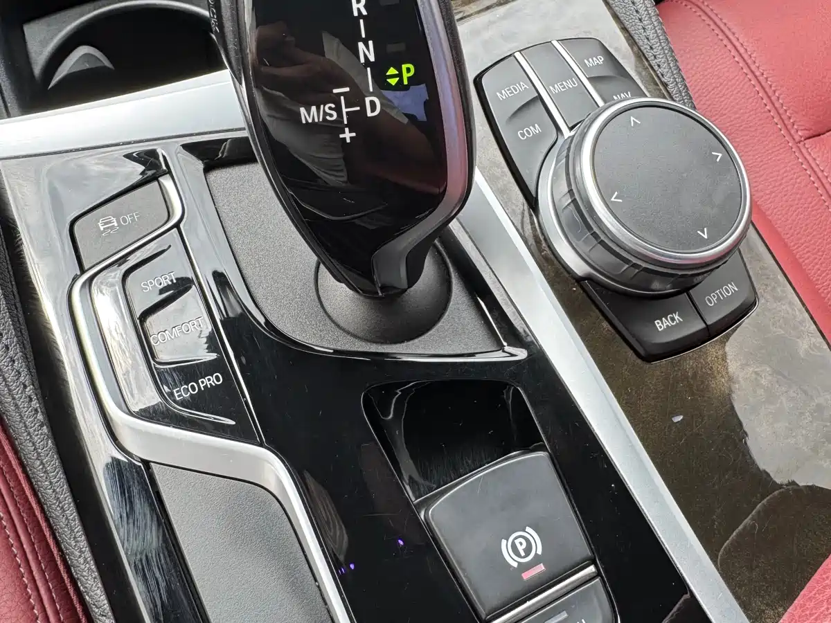 BMW 5 Series 2019 Facelift 530Li Leading M Sport Package фото 17