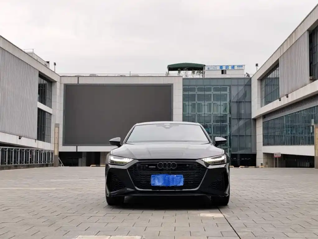 Audi A7L 2024 45 TFSI quattro S-line Black Warrior Edition фото 2