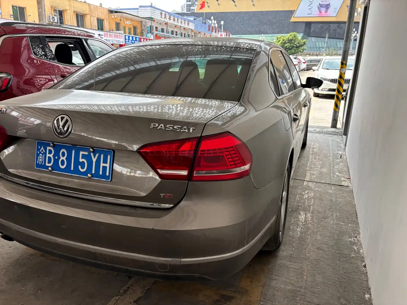 Volkswagen Passat 2013 1.8TSI DSG Yuzun фото 7