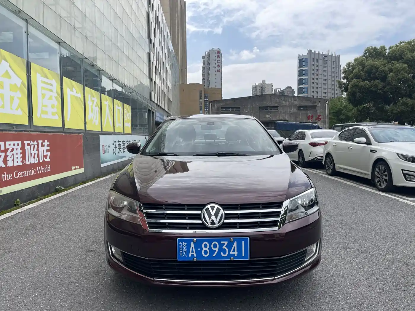 Volkswagen Lavida 2013 Facelift 1.4TSI DSG Luxury фото 2