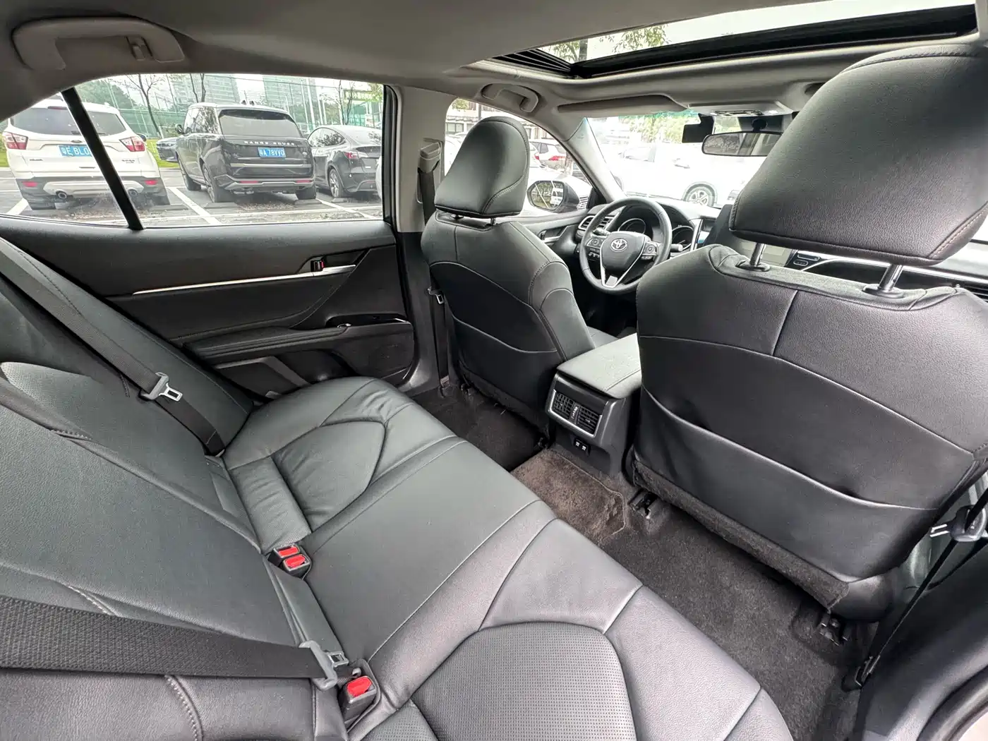 Toyota Camry 2023 2.0G Luxury Edition фото 9