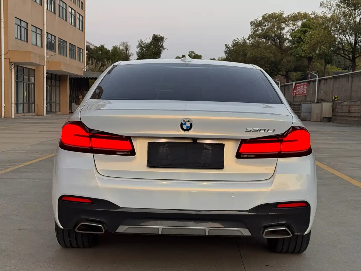 BMW 5 SERIES