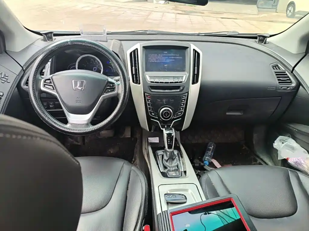 Luxgen U6 SUV 2020 2016 1.8T Intelligent Premium