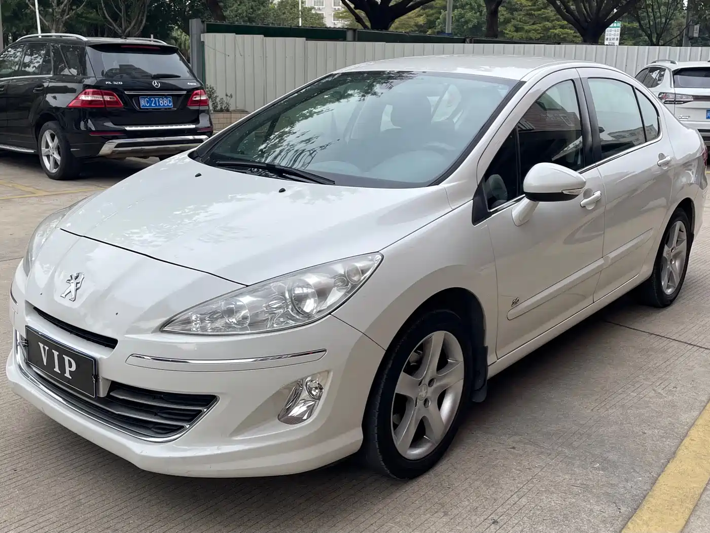 Peugeot 408 2013 2.0L Automatic Comfort Edition