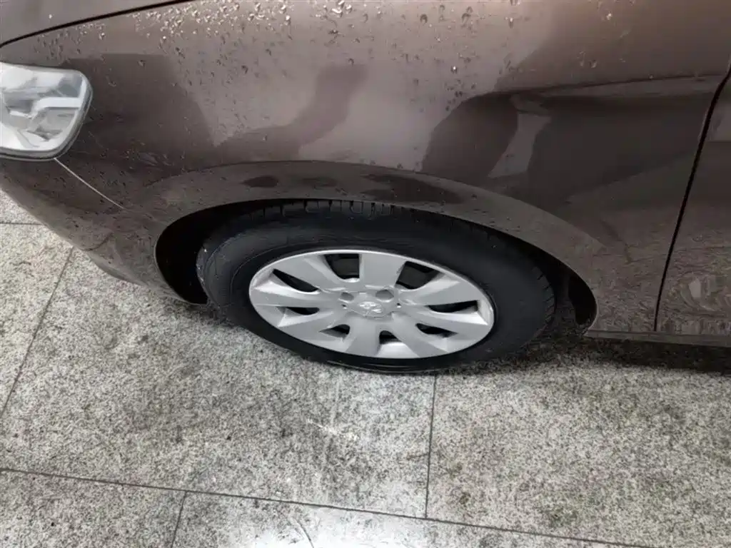 Peugeot 301 2016 1.6L Auto Comfort Edition фото 23