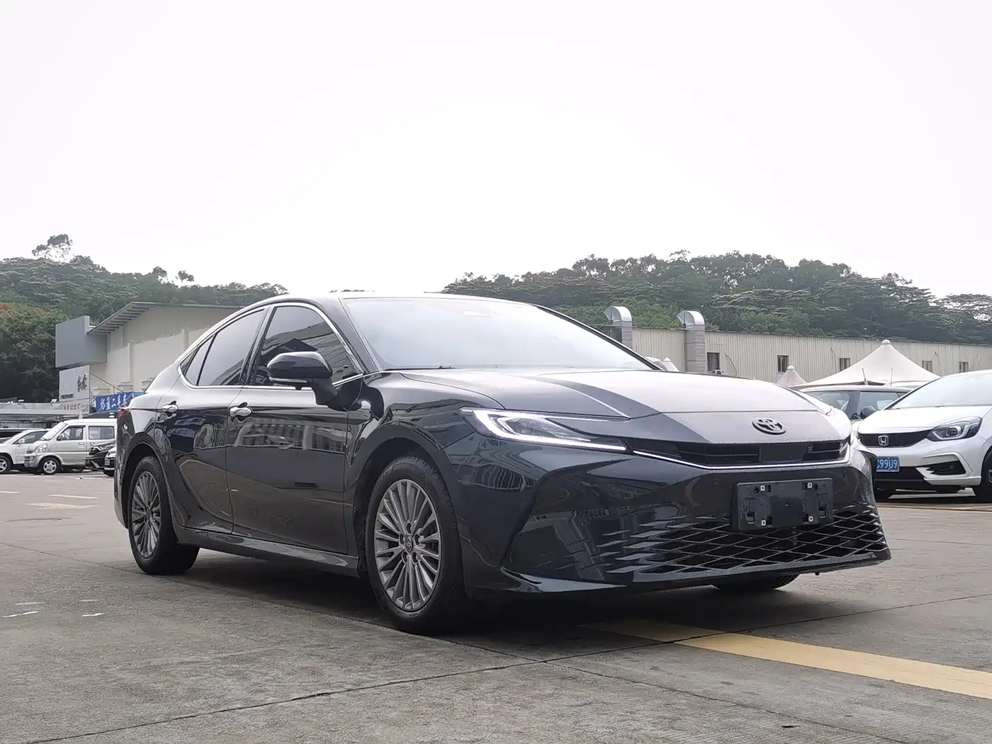 Toyota Camry 2024 2.0G Premium Edition фото 3