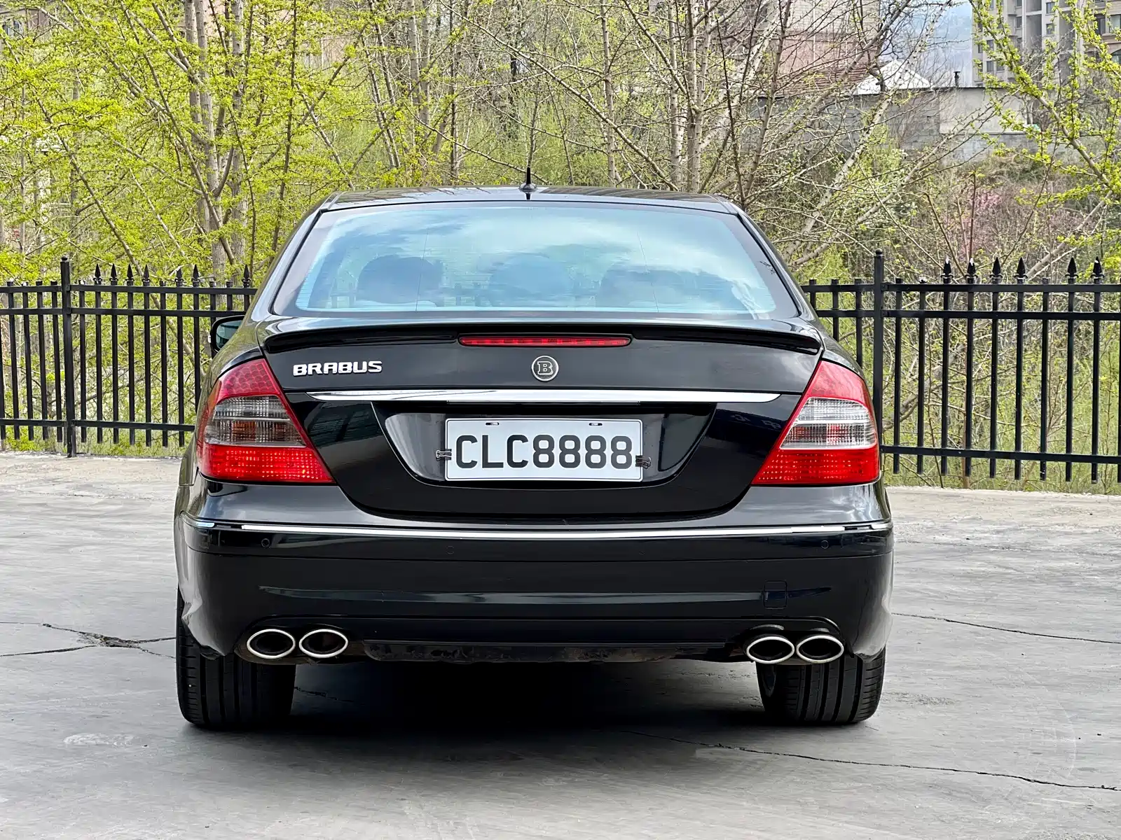 Photo 5 - Mercedes-Benz E-Class