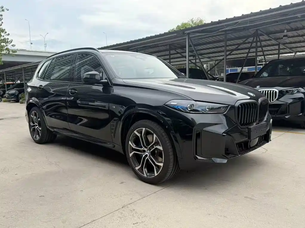 2026 BMW X5