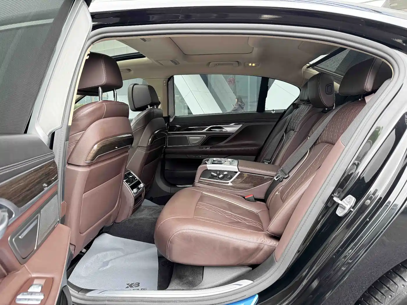 BMW 7 Series 2022 2021 Model 730Li Luxury Package