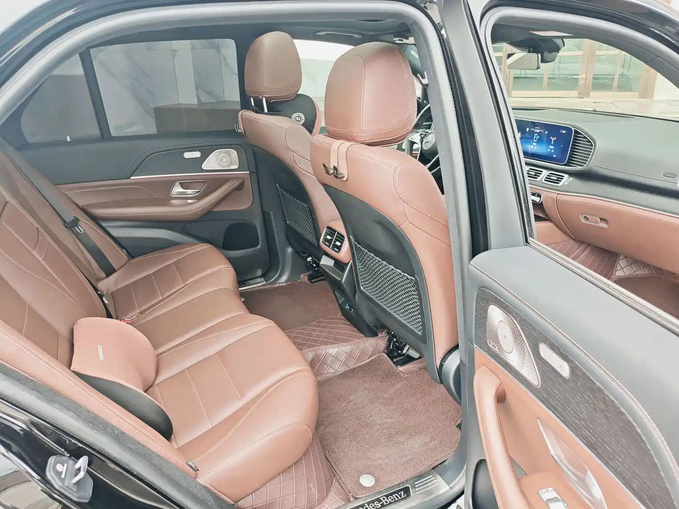 Mercedes-Benz GLE 2024 GLE 450 4MATIC Luxury фото 13