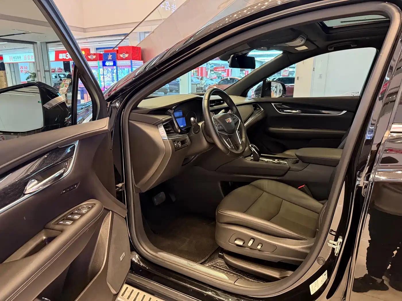 CADILLAC XT5
