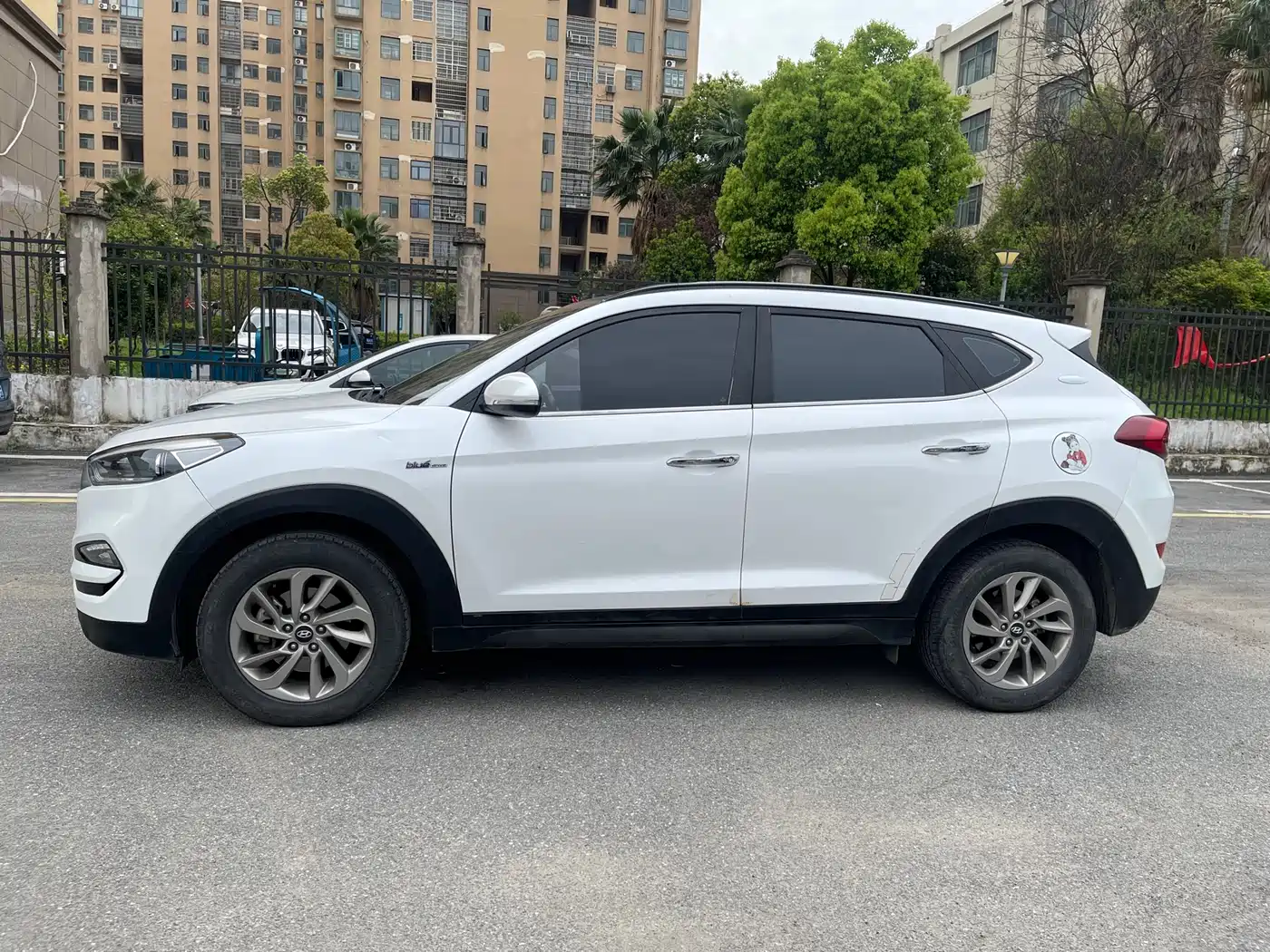 HYUNDAI TUCSON