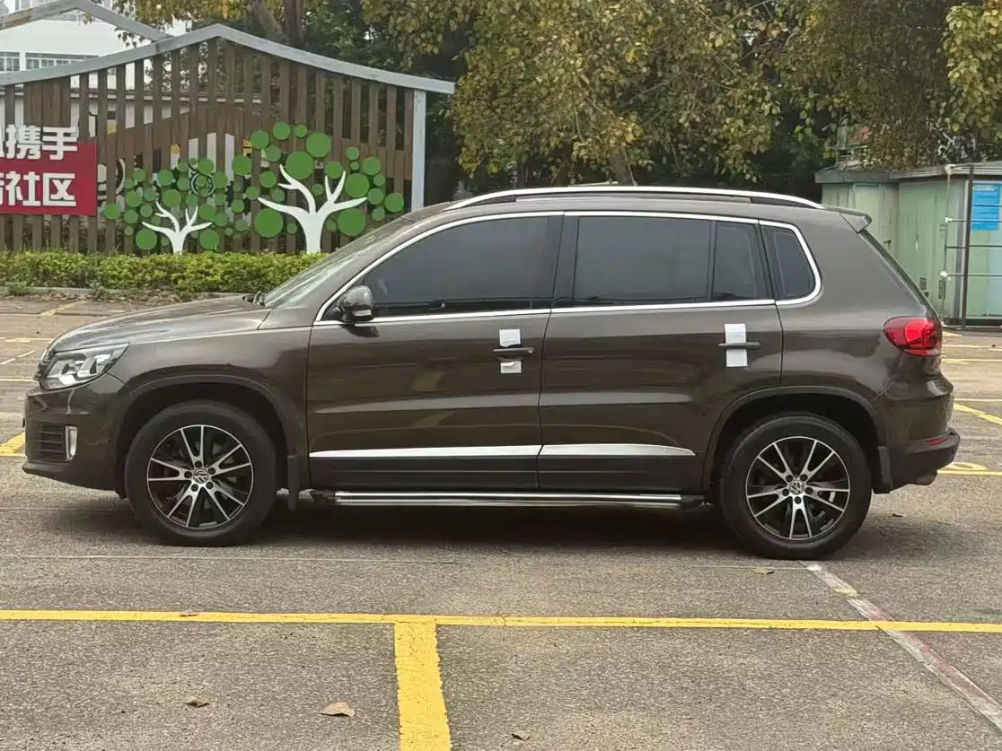 Volkswagen Tiguan 2013 1.8TSI Automatic 2WD Luxury Model фото 4