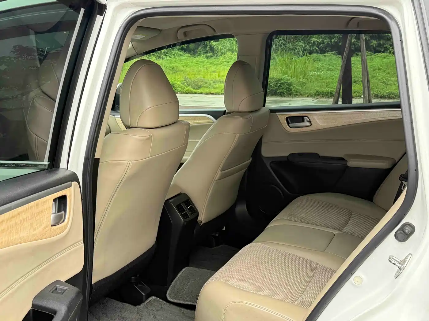 Honda Jade 2014 2013 1.8L Automatic Comfort Edition 5-seater