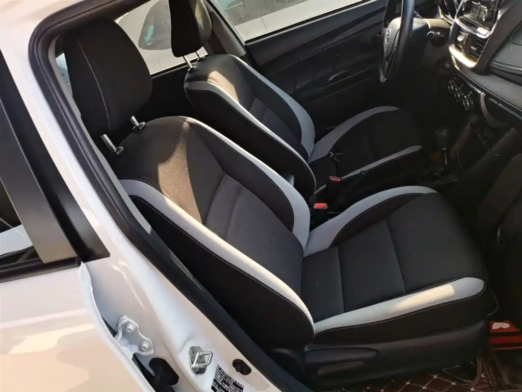 Toyota YARiS L Zhi Xuan 2020 Zhi Xuan X 1.5L CVT Leading фото 25