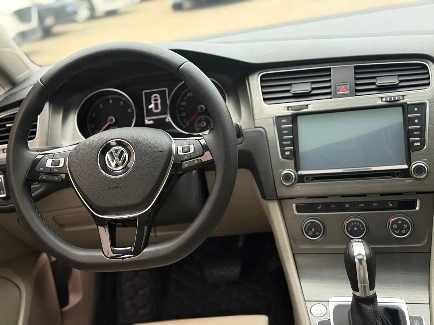 Volkswagen Golf 2014 1.4TSI Automatic Luxury фото 6