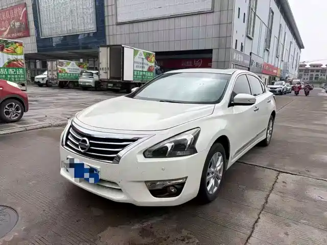 NISSAN TEANA