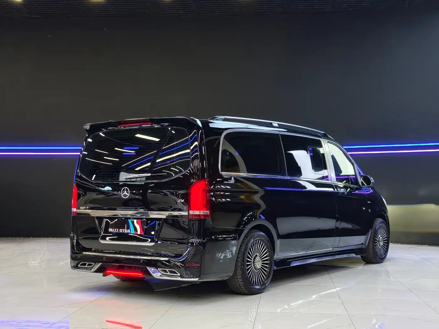 Mercedes-Benz Vito 2020 2.0T Elite Edition (7-seater) фото 6