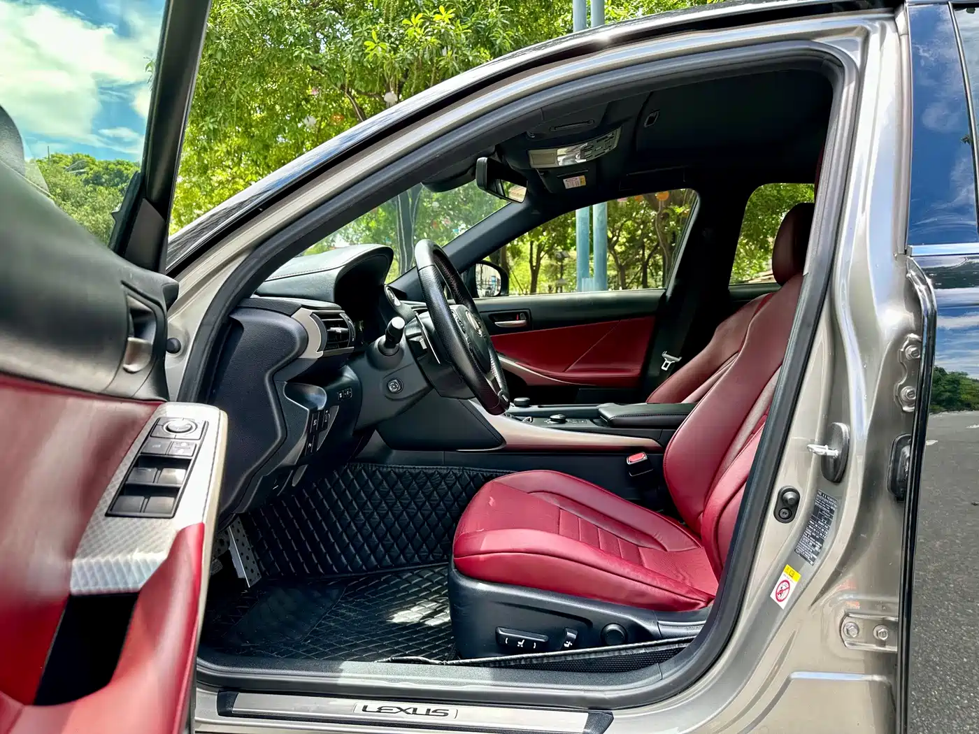 Lexus IS 2018 2017 300 F SPORT