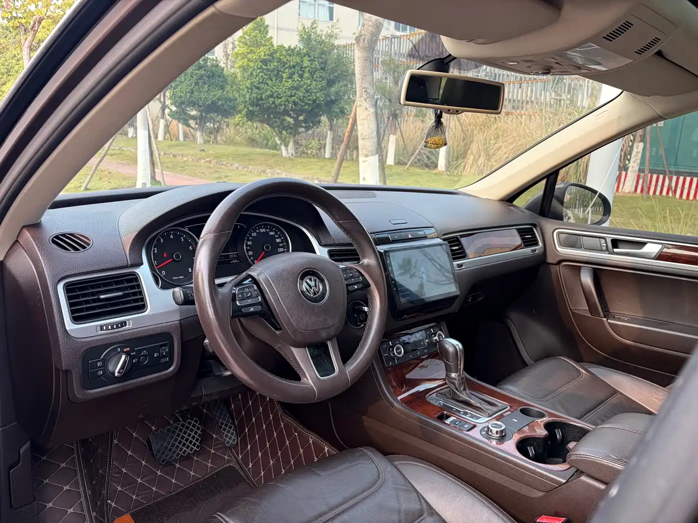 Volkswagen Touareg 2014 3.0TSI New Edge Edition фото 5