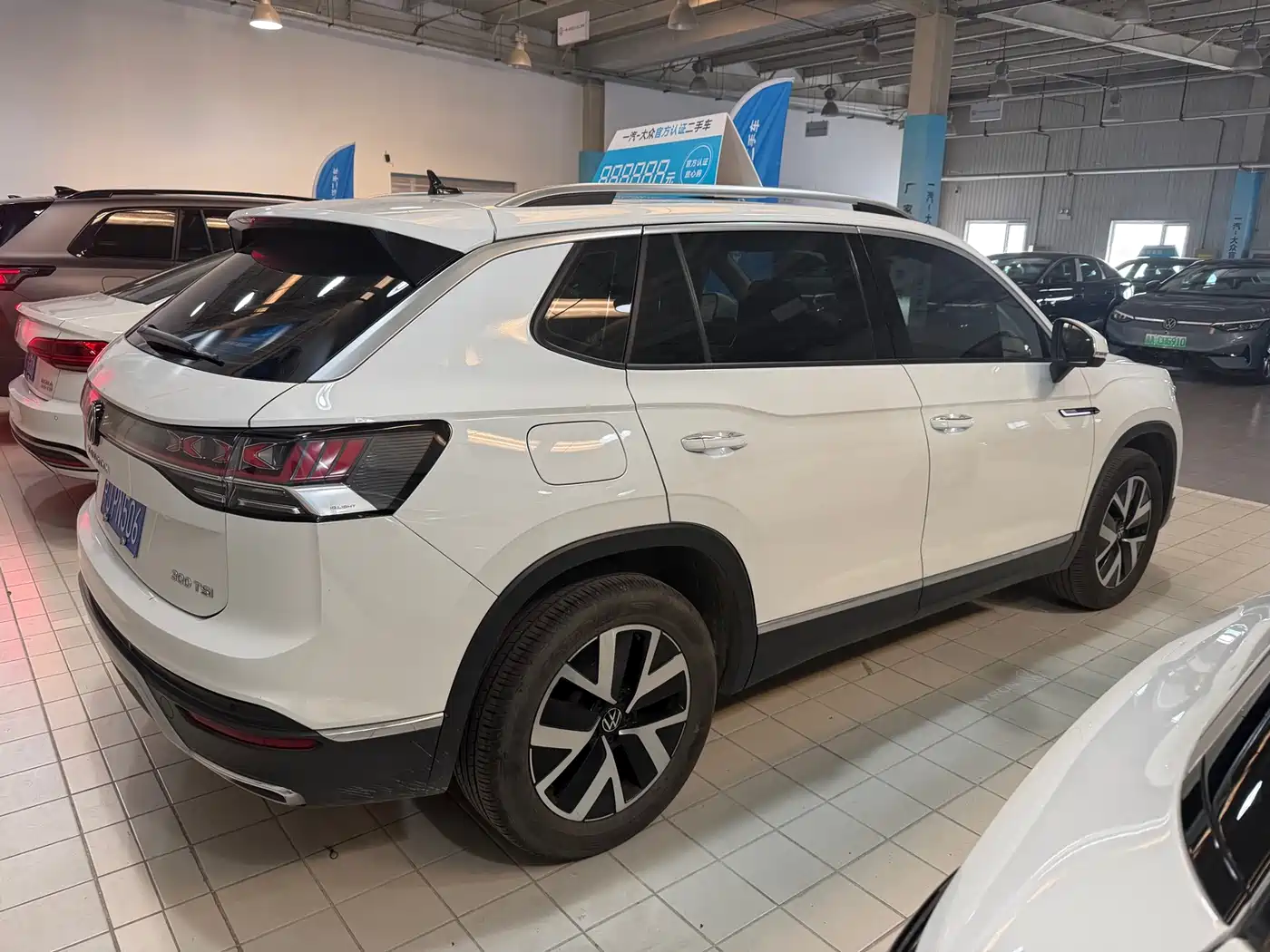 Volkswagen Tayron 2023 300TSI 2WD Luxury Plus Advanced Edition фото 9