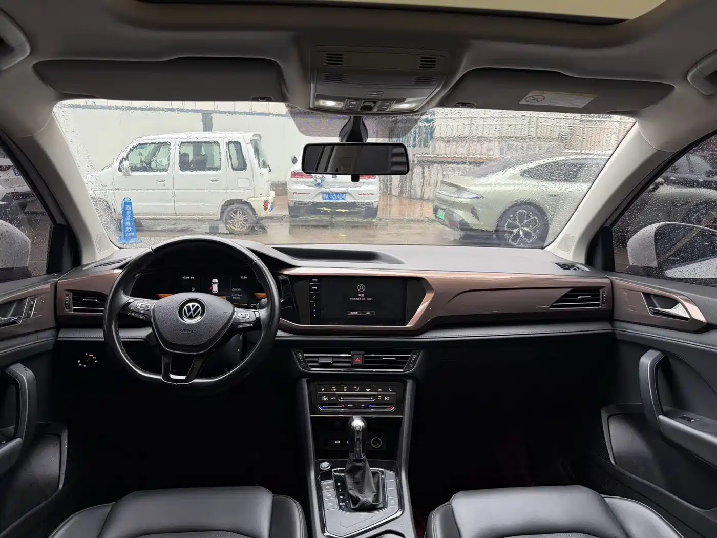 Volkswagen Tharu 2022 280TSI FWD Luxury Edition фото 11