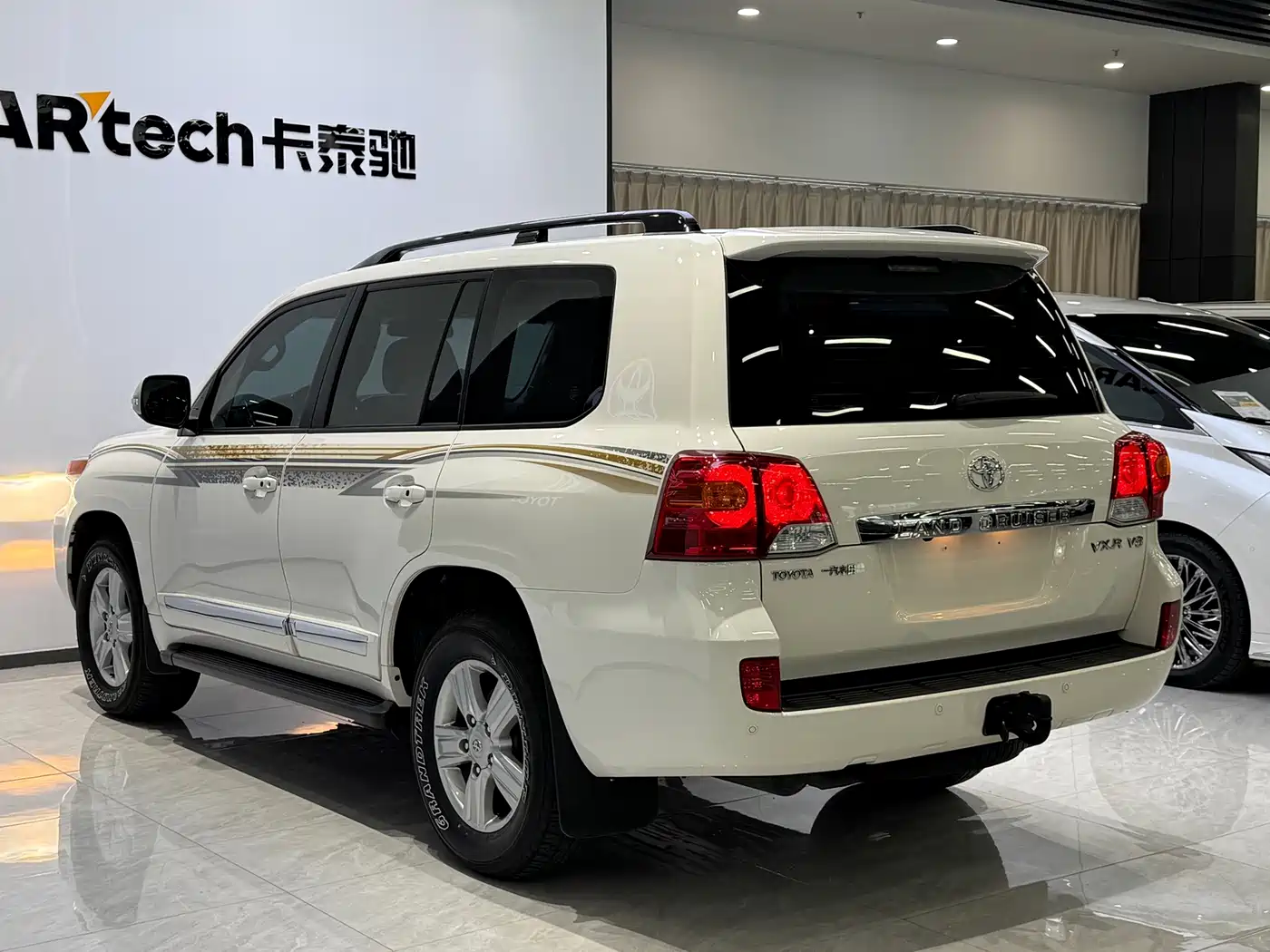 Toyota Land Cruiser 2012 2012 4.6L Automatic VX-R