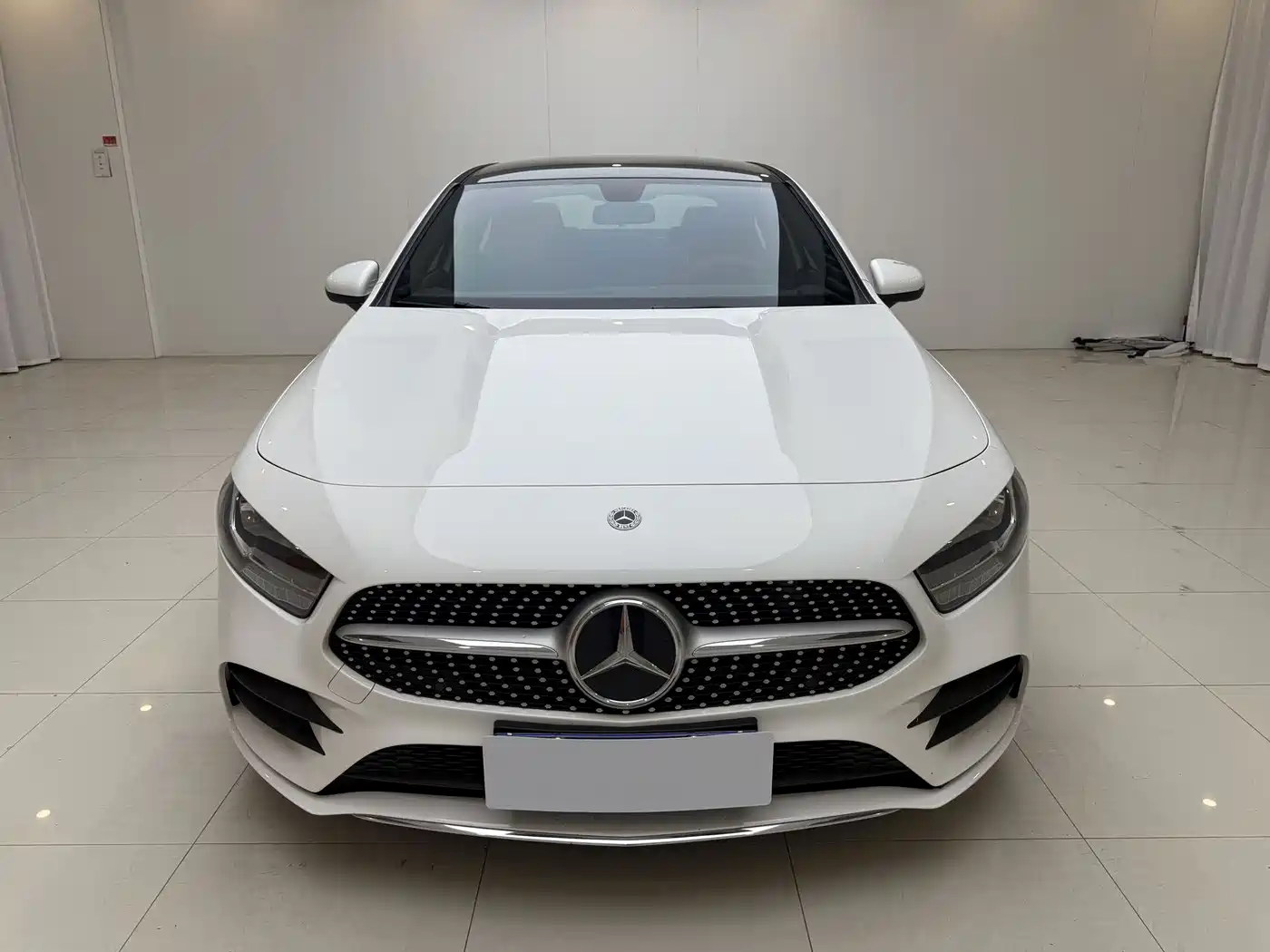 Mercedes-Benz A-Class 2022 A 180 L Sport Sedan фото 2