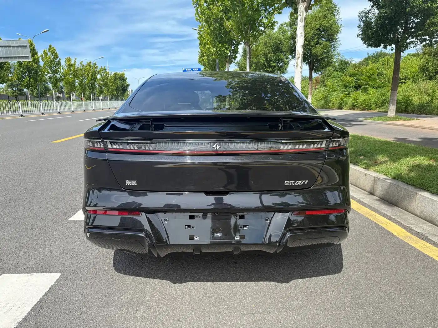 Dongfeng Yipai eπ007 2024 2024 Model 200Pro Range Extender Version