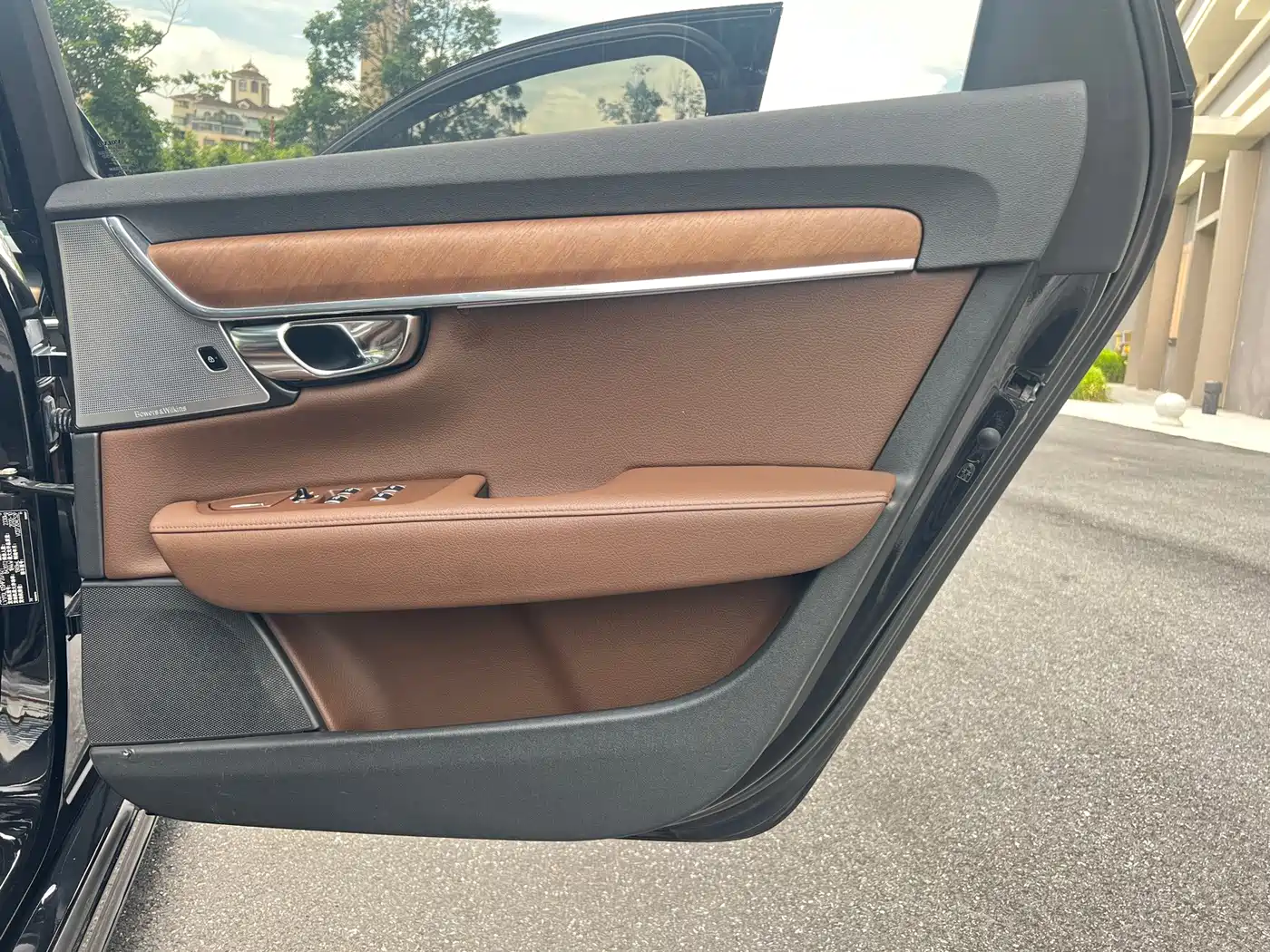 Фото 36 - Volvo S90