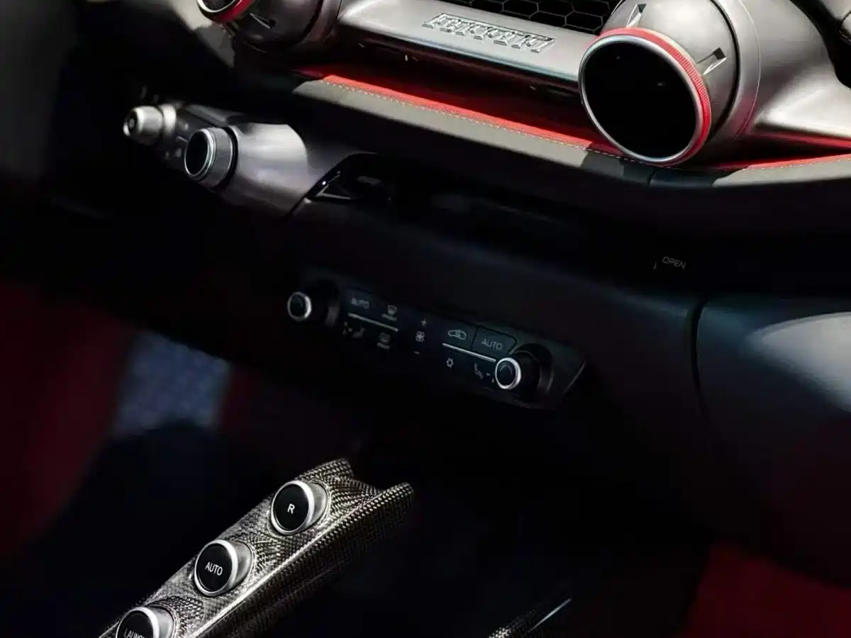 Ferrari 812 2017 6.5L Superfast фото 5