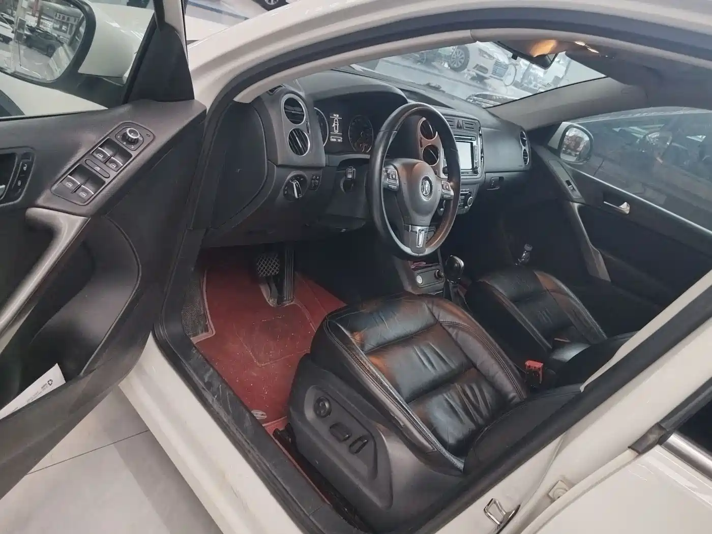 Volkswagen Tiguan 2012 1.8TSI Automatic 2WD Elite Edition фото 13